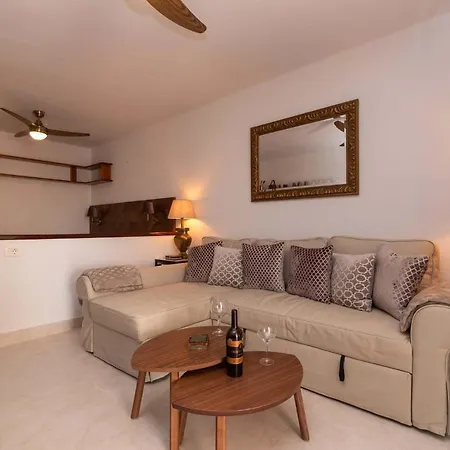 Park Santiago Iii 207- Studio With Wifi Internet شقة *